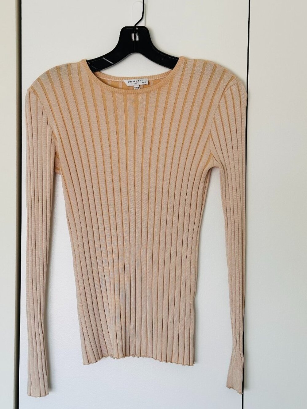 Equipment Cream Beige Strechy Ribbed Knit Top - Size XS